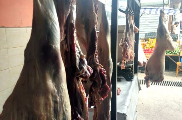 “Şəki Bazar”ın  ət satışı sahəsində nöqsanlar aşkar edilib