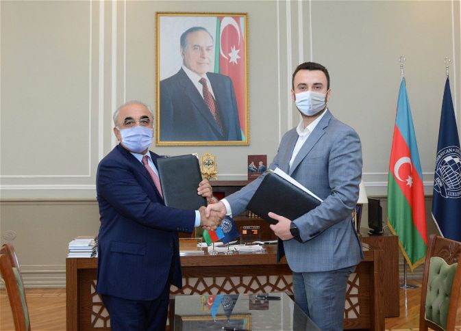 “McDonald’s” məhdud imkanlara malik UNEC tələbələrinə maliyyə dəstəyi göstərib – FOTO/VİDEO