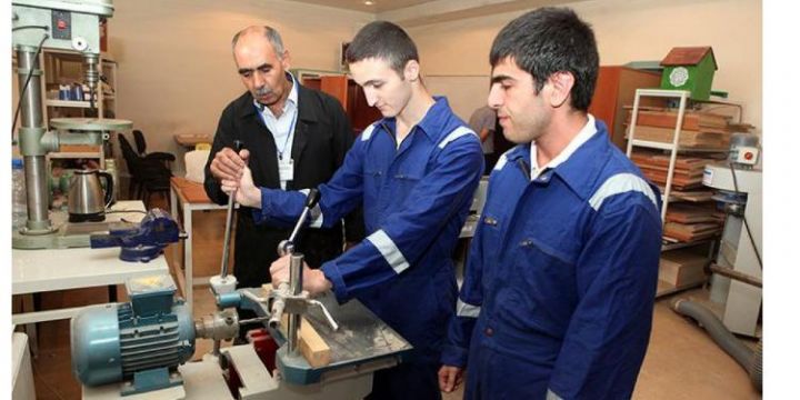 Yeni peşə kurslarına start verildi