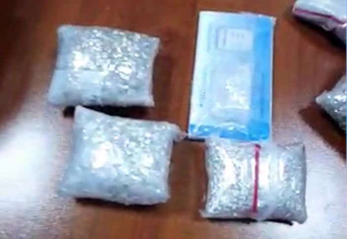 Külli miqdarda brilyant qaşların Azərbaycana gətirilməsinin qarşısı alındı - VİDEO