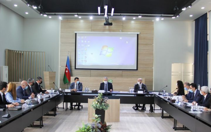 “Təmiz Şəhər”in Müşahidə Şurasının yeni tərkibdə ilk iclası keçirilib