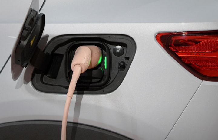 OPEC neftə  tələbatın artmasını dayanacaq əsas amilin elektrikli avtomobillər olacağını hesab edir