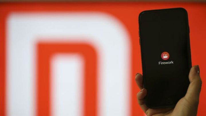 ABŞ Çinin ağıllı telefon nəhəngini də "qara" siyahıya daxil etdi