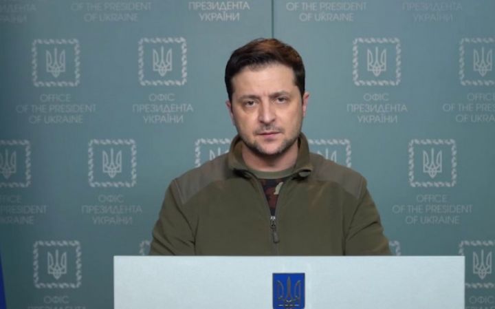 Ukrayna Prezidenti döyüşməyi bacaran məhbusları azad edir