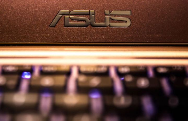 Asus Rusiyaya mal tədarükünün "donduğunu" açıqladı