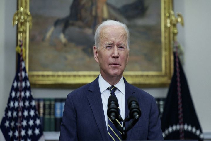 Co Bayden Ukrayna ilə qonşu dövlət olan Polşaya gedir