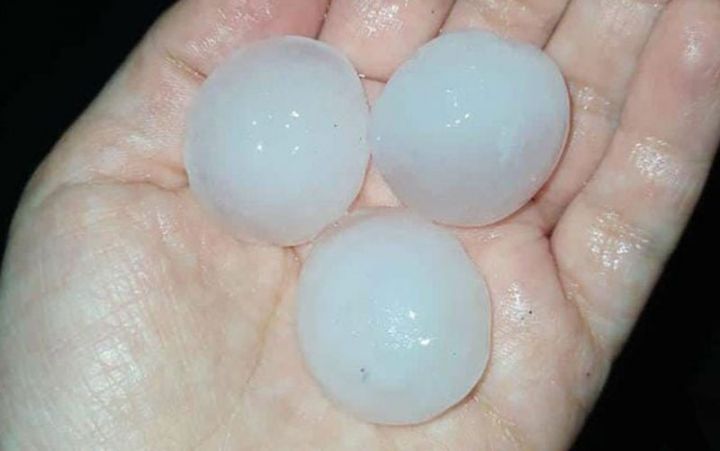Goranboya dənələrinin diametri 2 santimetr olan dolu düşüb