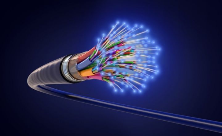 “Azərişıq” şirkətinin dayaqları ilə İnternet kabelləri çəkiləcək