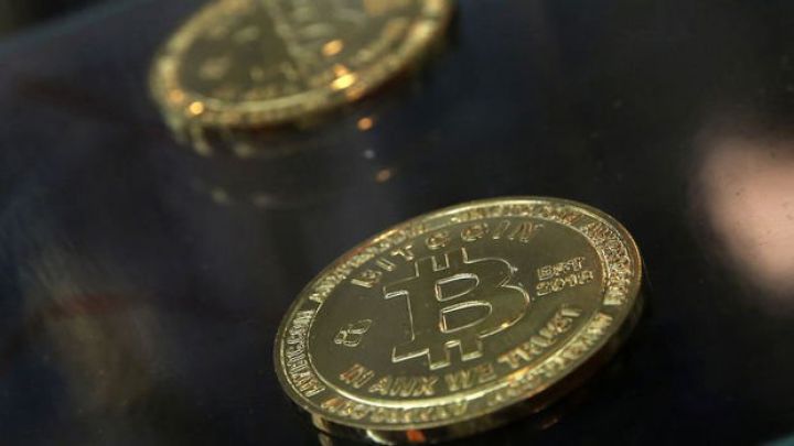 Bitcoin 20 min dollardan, Ether min dollardan aşağı düşdü