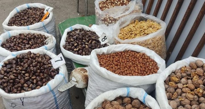 Azərbaycanda qoz-fındıq ucuzlaşıb - SATIŞDA ÇƏTİNLİK YARANIB