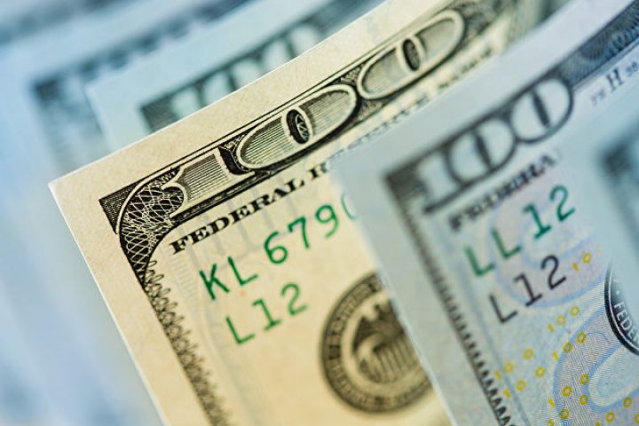 Valyuta hərracı keçirildi - SATIŞ DAHA DA ARTIB