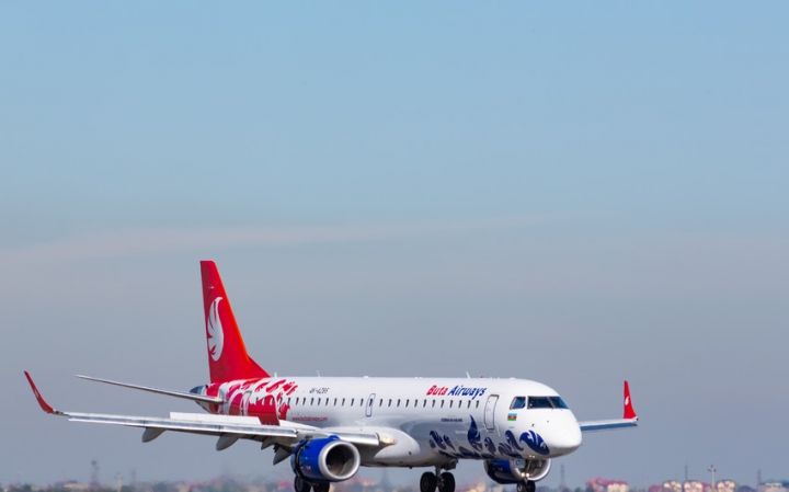 "Buta Airways"in təyyarəsi təcili eniş edib