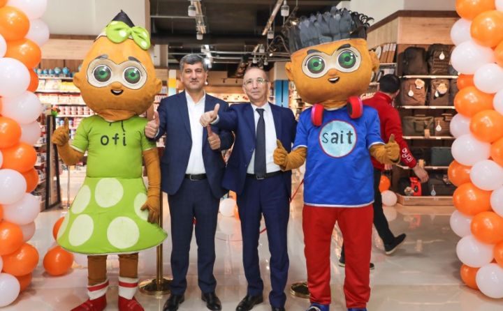 "Ofisait"ın Bakıdakı ən böyük mağazası daha da genişləndirildi - FOTOLAR