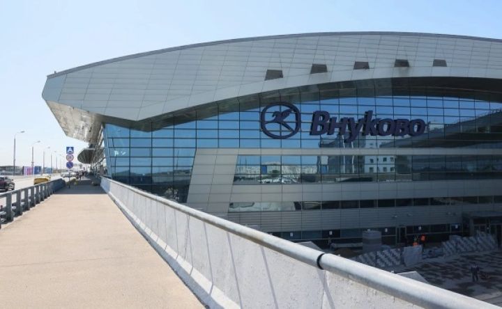 "Vnukovo" hava limanı bağlanıb