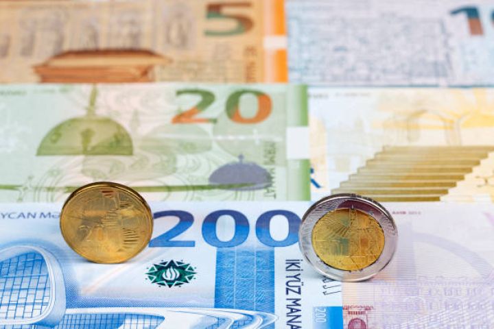Azərbaycan manatının dövriyyəyə buraxılmasından 31 il keçir