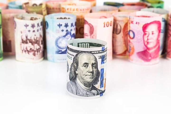 Rəsmi məzənnələr açıqlandı