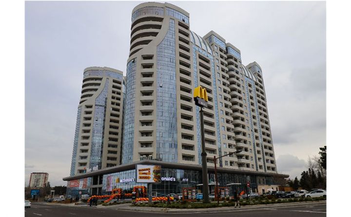 “Blue Residence” kompleksində yeni “McDonald’s” restoranı və “McCafe” açılıb - FOTO