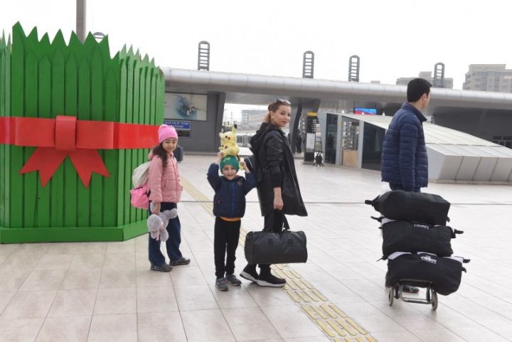 Qatarda ödəniş etmədən gedən sərnişinlər cərimələnəcək