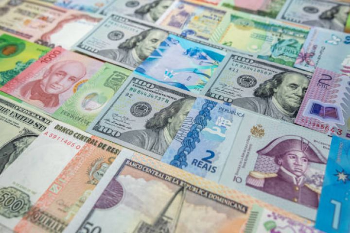 Rəsmi məzənnələr açıqlandı