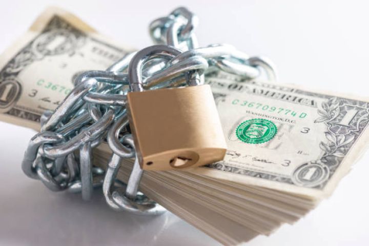 Dolların sabah üçün rəsmi məzənnəsi müəyyən olunub