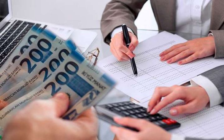 "Expressbank" kredit portfelini 63 milyon manatdan çox artırıb