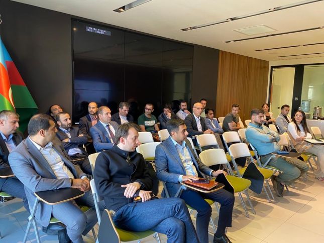 Nağdsız ödənişlər üzrə xərclərin azaldılması müzakirə edilib