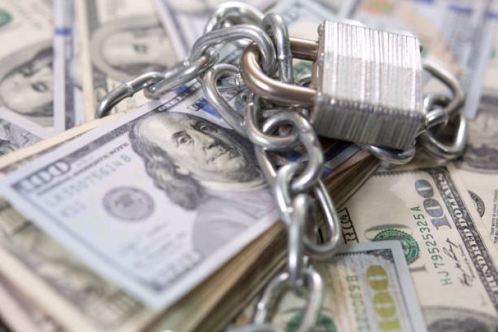 Dolların sabah üçün rəsmi məzənnəsi müəyyən olunub