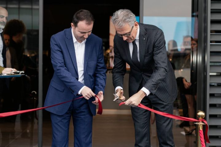 Bakıda təntənəli açılış-Premium avtohəvəskalar üçün eksklüziv məkan