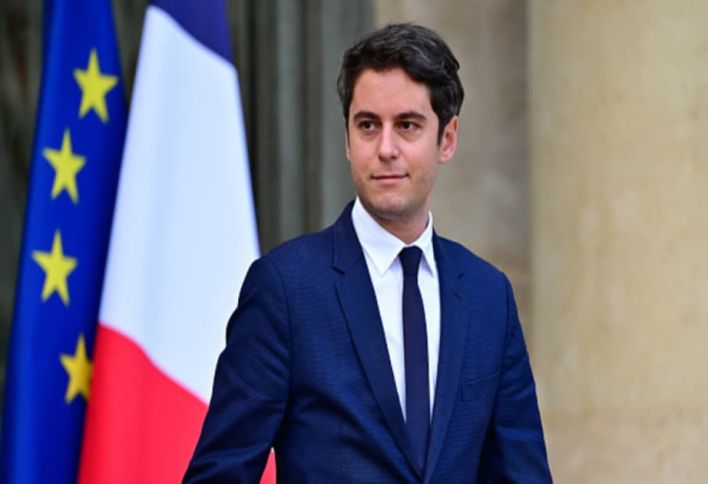 Fransanın Baş naziri istefa ərizəsini Makrona təqdim edib, onun istefası qəbul edilməyib