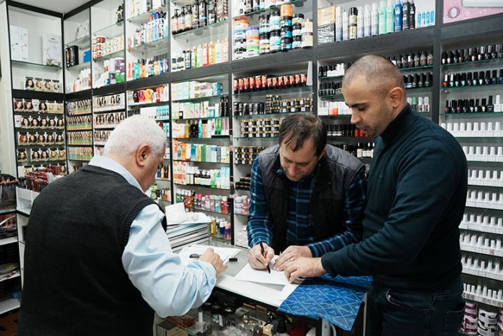 Daha 120-dən çox mağazanın "kartdan karta üsulu" ilə işlədiyi aşkar edilib - SANKSİYALAR TƏTBİQ EDİLDİ