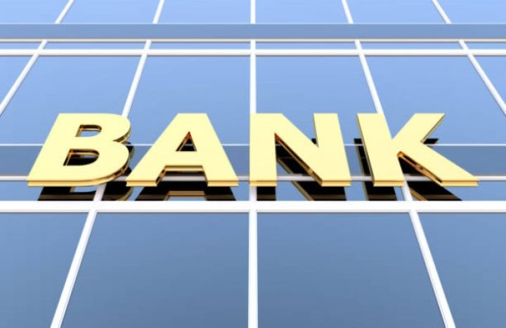 Daha bir bankın cəmi aktivləri 1 milyard manatı keçib