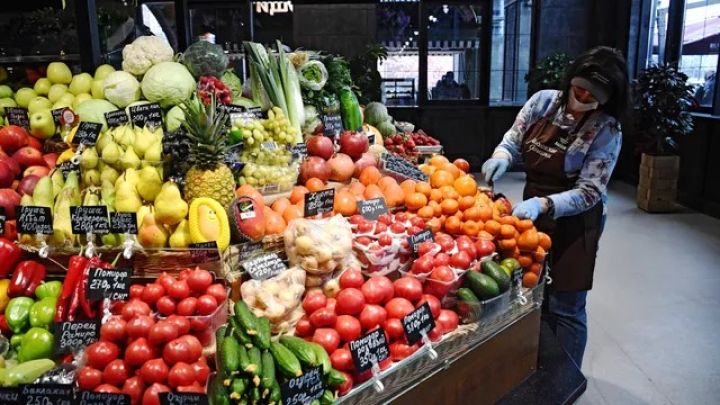 Rusiya Gürcüstandan meyvə və giləmeyvə alışını rekord həddə çatdırıb