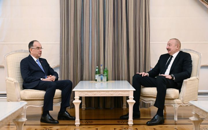 Prezident İlham Əliyev Albaniya Prezidenti ilə görüşüb