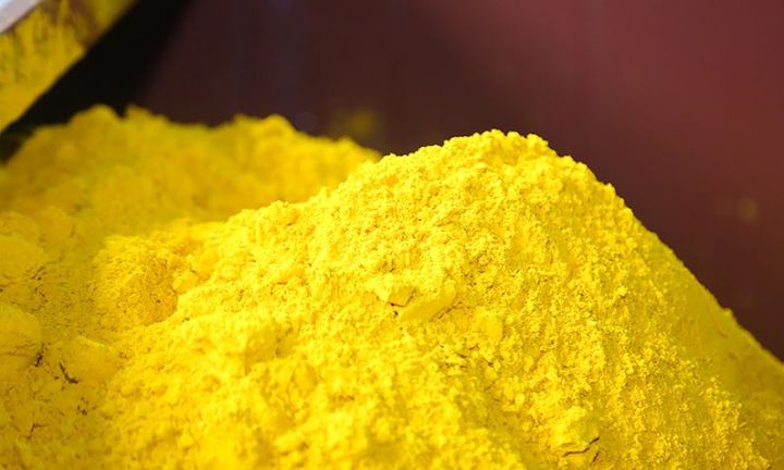 Dünya bazarında uran ucuzlaşıb