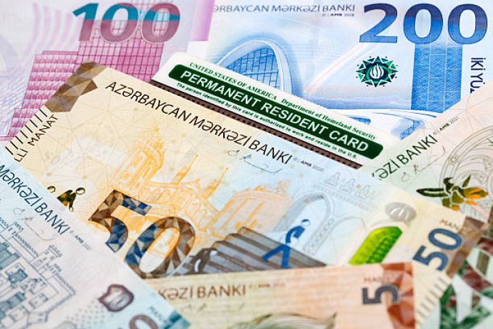 Dövlət büdcəsində 4,5 milyard manatlıq artıqlıq yaranıb