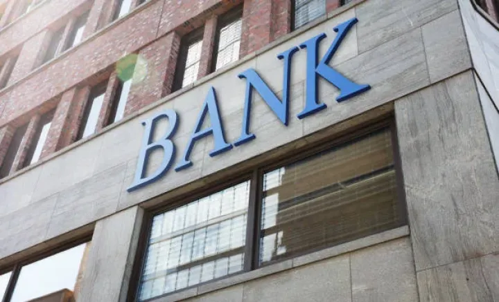 Bank sektorunda son vəziyyət - YENİ RƏQƏMLƏR AÇIQLANDI