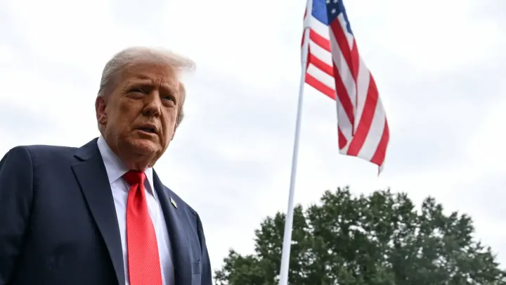 Tramp Avropa İttifaqını Hindistan və Çinə qarşı 100%-lik rüsumlar tətbiq etməyə çağırıb