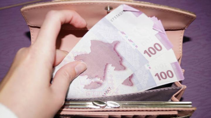 Azərbaycanda orta maaş açıqlanıb
