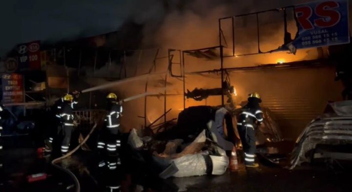 Təkər bazarı ərazisində yanğın baş verib - VİDEO