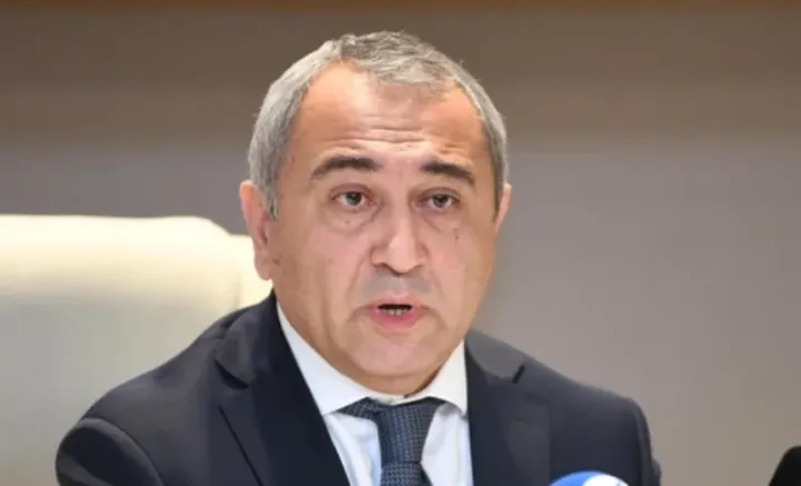 "Təkrar marşrutlar mövcuddur və şəhər əhalisinin 17 %-nin avtobuslara çıxışı məhduddur"