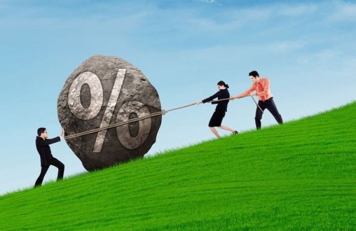 Azərbaycanda faiz siyasəti nəzəriyəsi işləmir – ƏMANƏT FAİZLƏRİ AŞAĞI DÜŞÜR