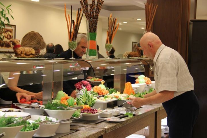 Çoxu xalqa qalan pul - Turistlər Azərbaycanda nə qədər xərcləyiblər?