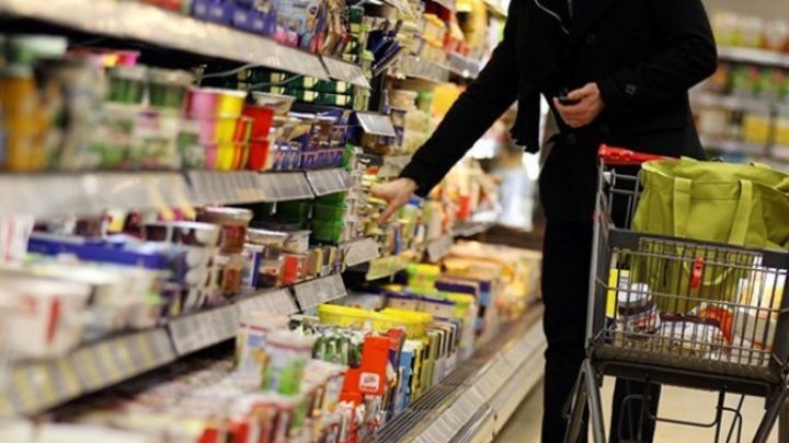 Ticarət şəbəkəsində 12,9  milyard manatlıq məhsullar satılıb