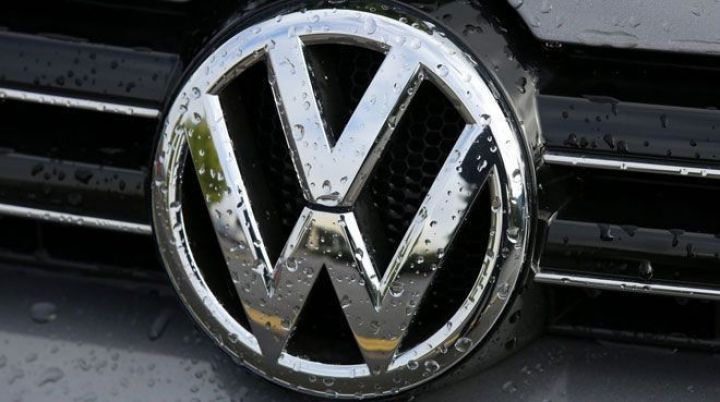VW iki markasını sata bilər 