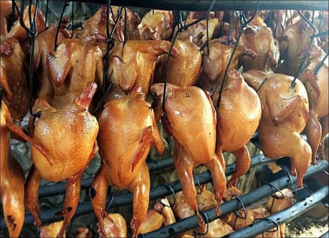 “Təkər ilə hisə verilmiş məhsulu heyvan da yeməz, DİN yalan məlumat yayıb”