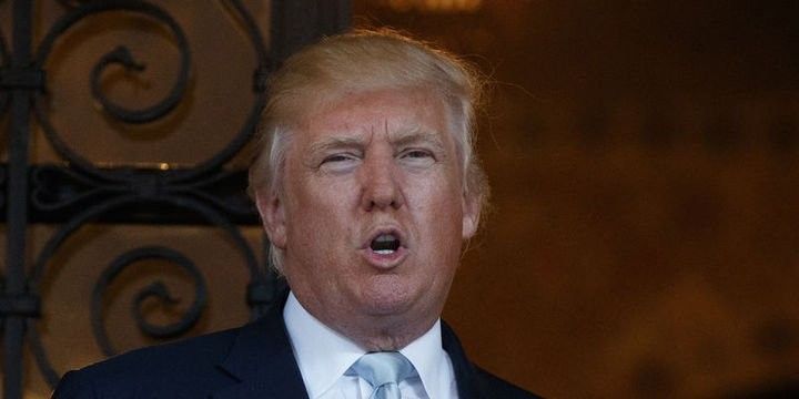 Tramp yuxudan durdu, Fed-ə xəbərdarlıq etdi