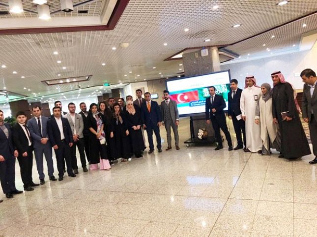 Azərbaycan şirkətləri Səudiyyədə satış ilə bağlı müzakirələr aparıblar