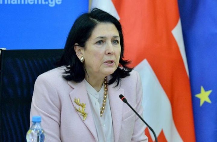 Gürcüstanın yeni Prezidenti: "Azərbaycanla dostluq əlaqələrinin və münasibətlərin inkişafına çox böyük önəm veririk"