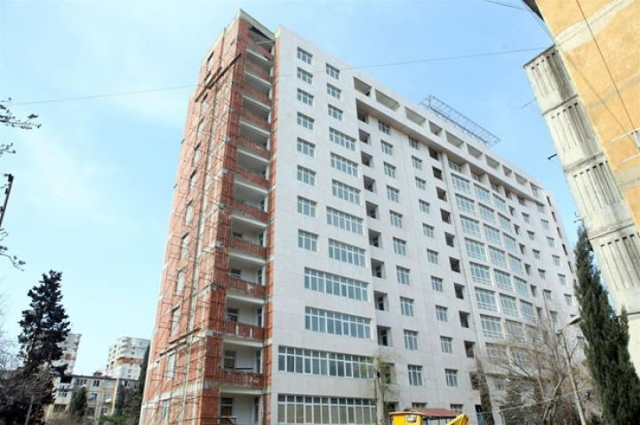 İpoteka krediti 1 milyard manatı keçib