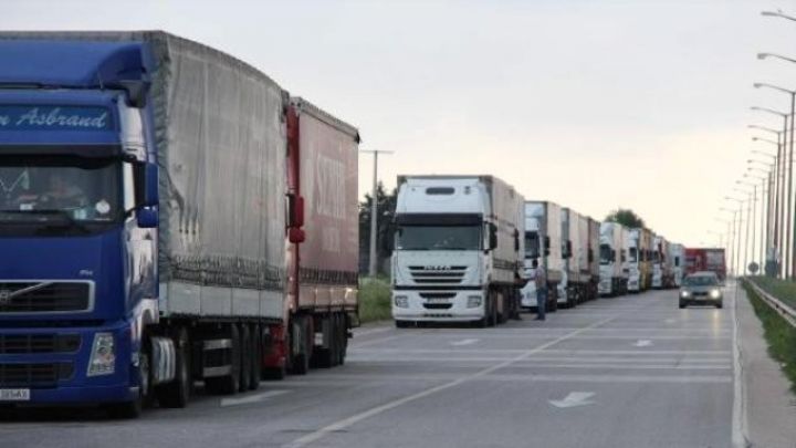 Yük göndərmə qaydaları dəyişdirilir – Milli Məclis təsdiq etdi